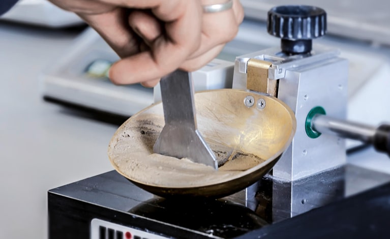 Untersuchung Bodenprobe Nahaufnahme der Untersuchung der Bodenproben